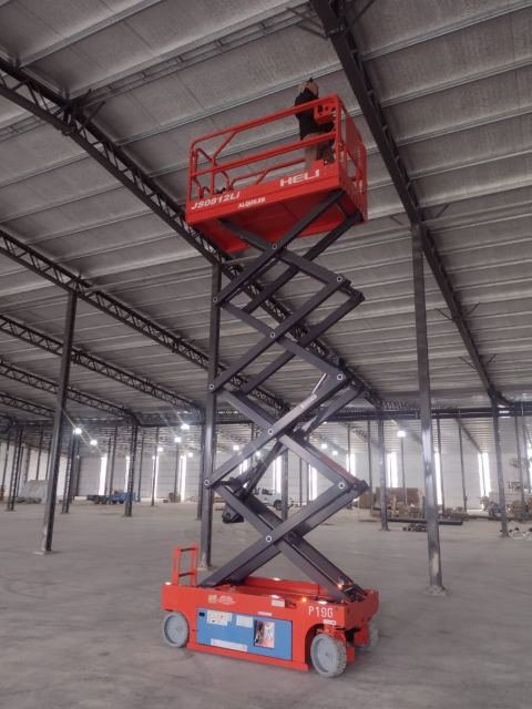 Heli Plataforma Elevadora Tijera