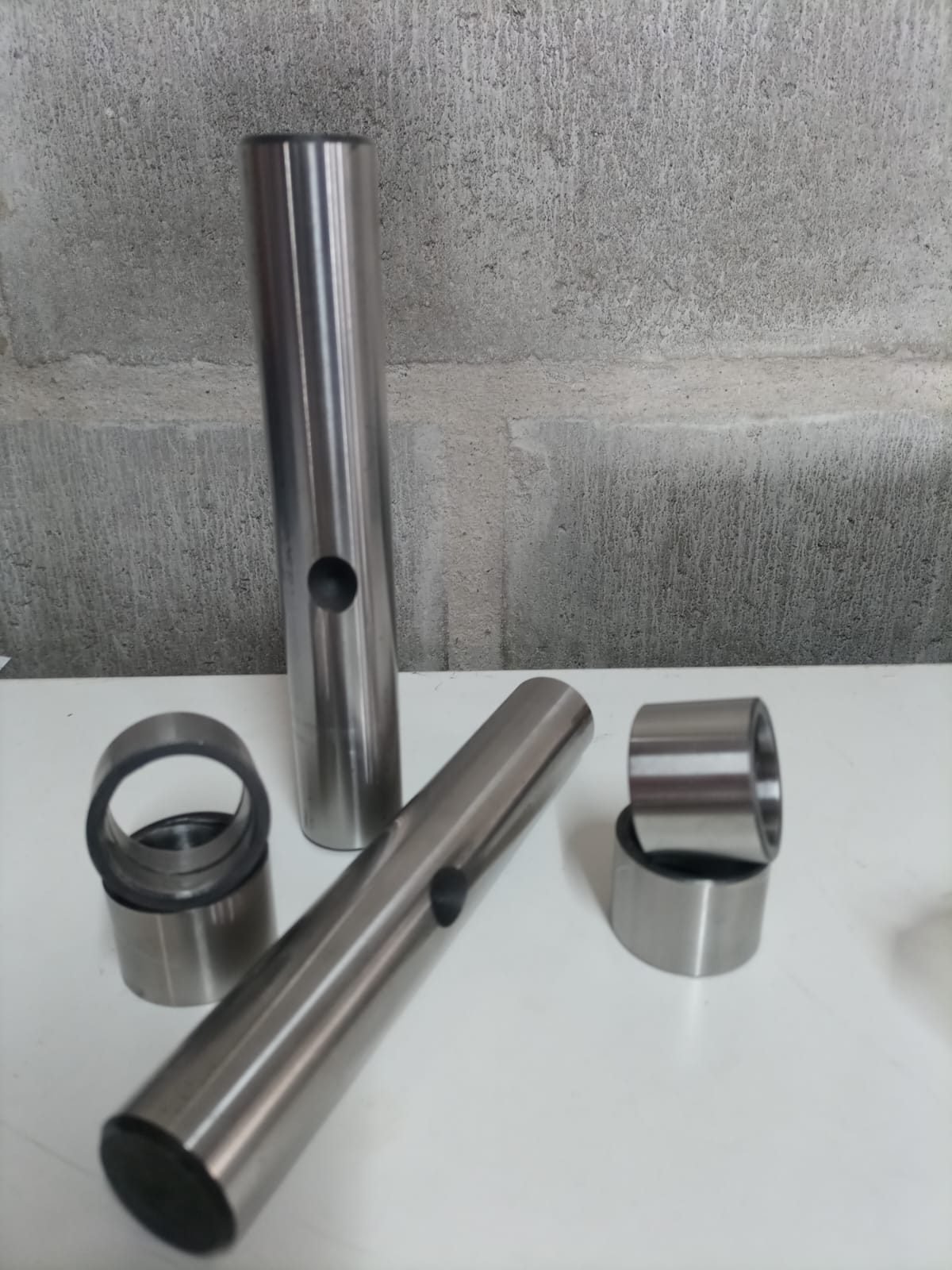 Perno y Bujes Punta de Eje