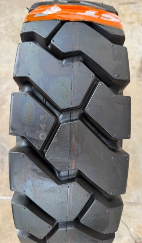 CST Cubierta Neumatica 600x9