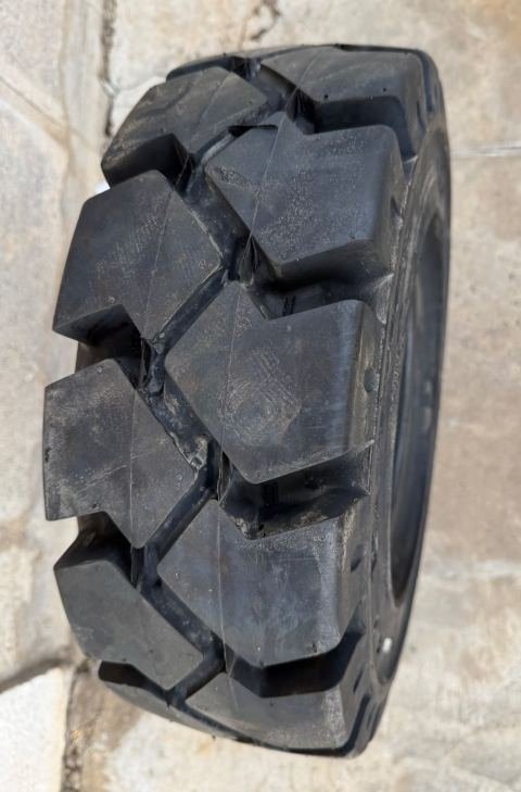 CST Cubierta Maciza 18x7-8