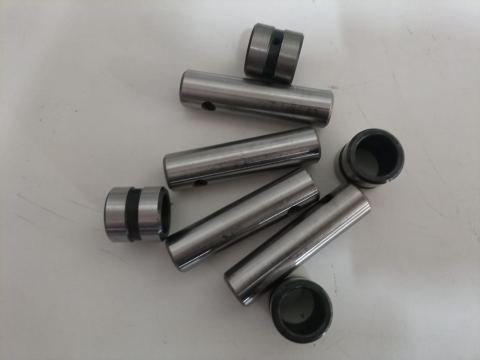 Perno y Bujes de Direccion